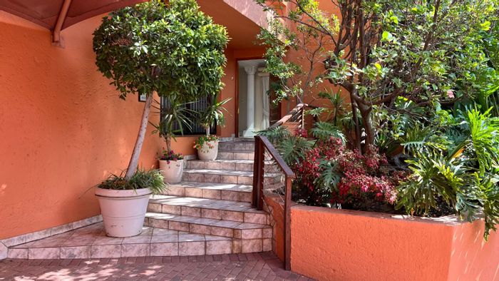 For Sale: Spacious Linksfield Ridge House with gym, home theatre, and wine cellar.