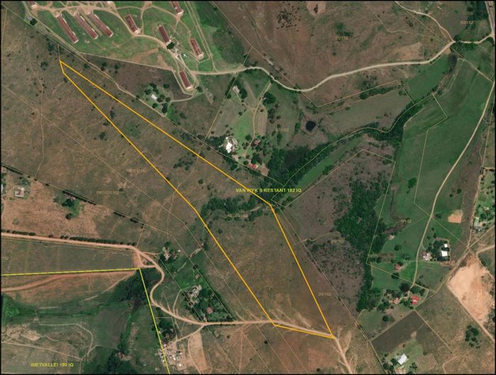 Muldersdrift Small Holding For Sale: 15 hectares with water source and development potential.