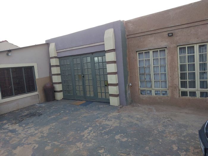 House for Sale in Soshanguve South: Carport, near schools and main road.