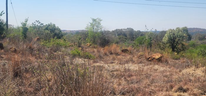 Vacant Land Residential in Vaal Marina Central For Sale - 1525sqm with waterfront access.