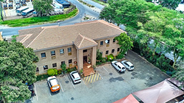 For Sale: Office in Weltevreden Park with secure parking, air conditioning, and smart security.