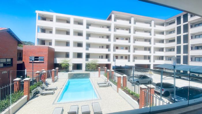 1-Bedroom Apartment in Umhlanga Ridge For Sale: Gym, Pool, Balcony, Secure Parking.