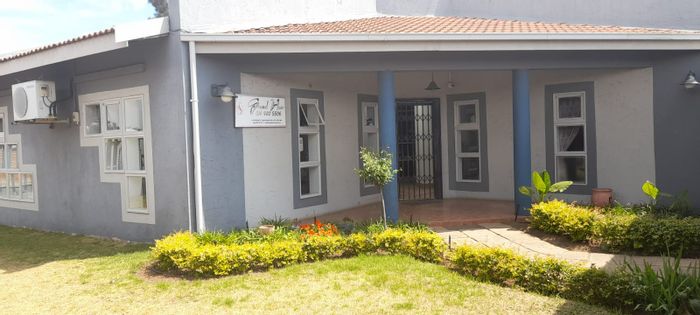 Office For Sale in Vanderbijlpark Se 3 with equipment, reflexology room, and security.