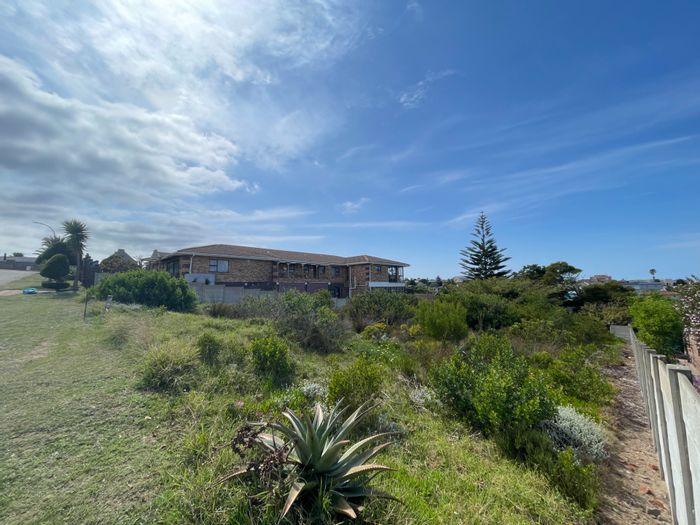Vacant Land Residential in Dana Bay For Sale: 900 m² with ocean views.
