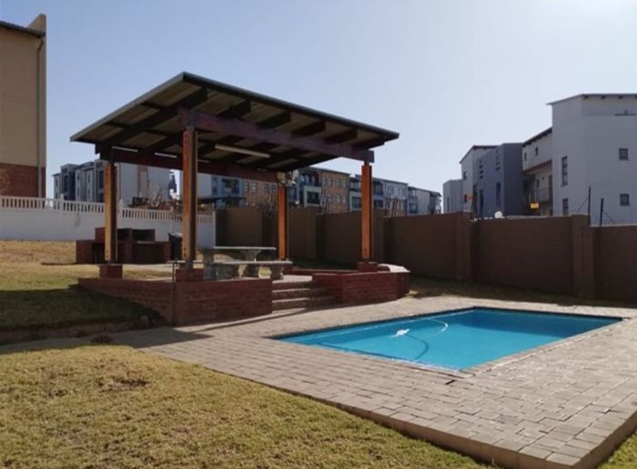 For Sale: Apartment in Barbeque Downs with pool, braai area, and 24/7 power.