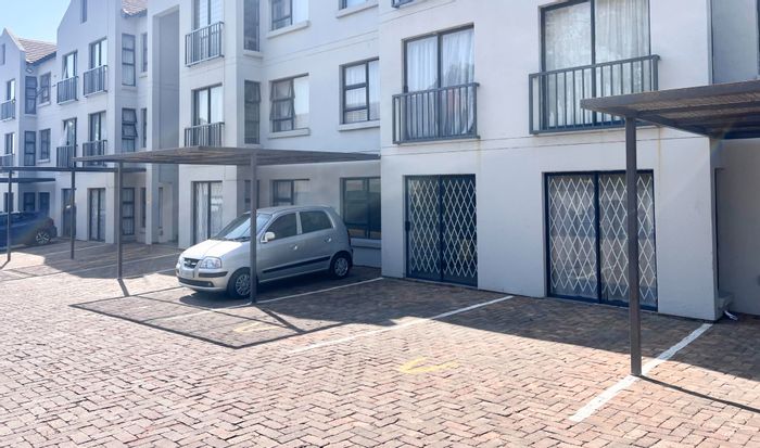 To Rent: 1-Bedroom Apartment in Trichardt with Pre-Paid Electricity and Secure Parking.