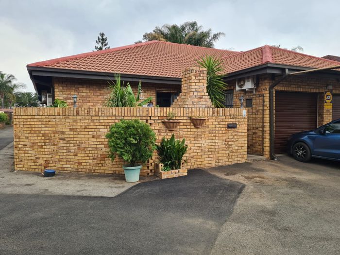 Rhodesdene House For Sale: Spacious home with flat, secure complex, ample parking.