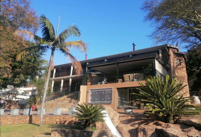 10-bedroom en-suite Guest House for Sale in Montana Park, fully operational and profitable.