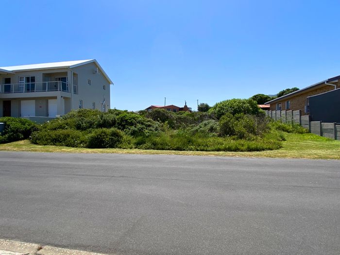 Vacant Land Residential For Sale in Franskraal, 654m2, near beach access.