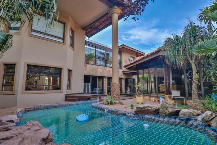 For Sale: 5 Bedroom House in Izinga Ridge with Pool, Cinema, and Golf Green.