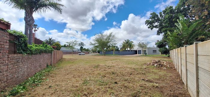 Vacant Land Residential For Sale in Riversdale Central - Corner plot, 731m2.