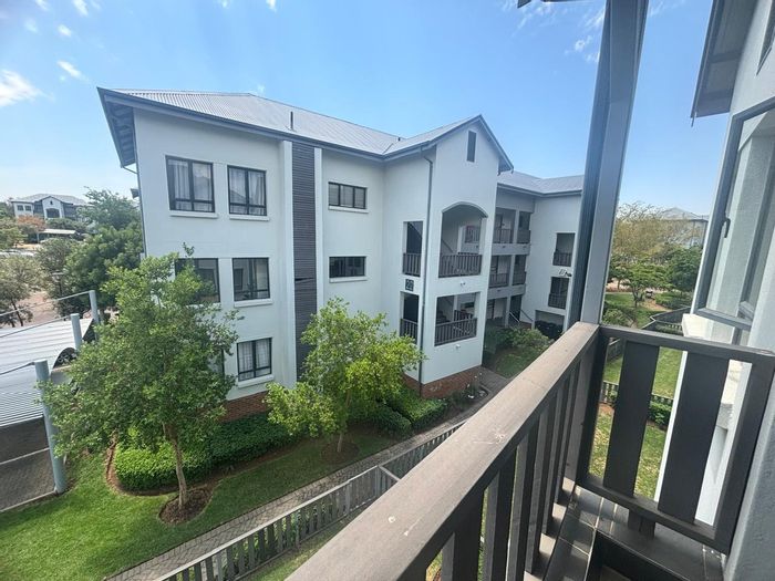 For Sale: 2-Bed, 2-Bath Apartment in Broadacres with balcony and ensuite.