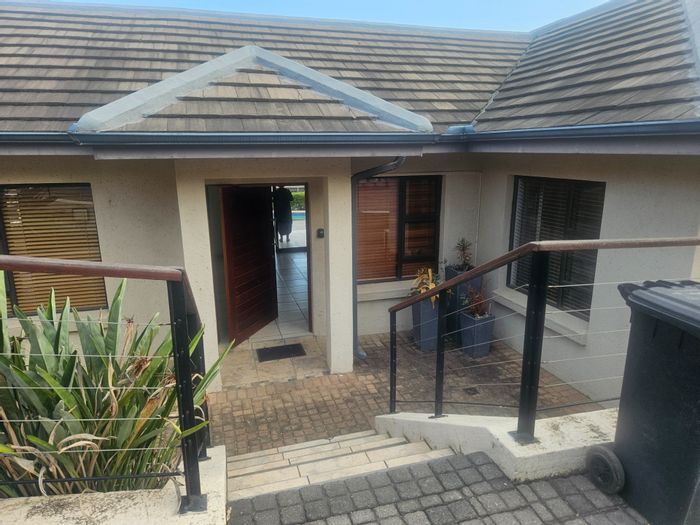 4 Bedroom house in Elawini Lifestyle Estate with pool, garage, and clubhouse access.