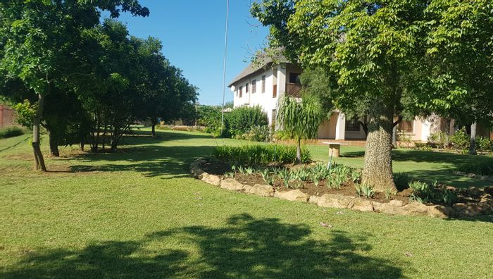 For Sale: Farm in Mooinooi Central with guesthouse potential, boreholes, and ample parking.