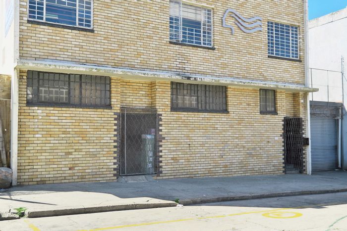 Versatile office and warehousing space for sale in North End, ideal location.