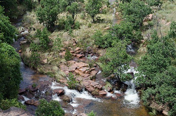 Thabazimbi Rural Farm For Sale: 534 hectares in Marakele National Park with development rights.