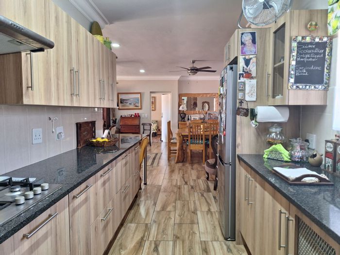 3-Bedroom House For Sale in Koro Creek Golf Estate with golf course access.