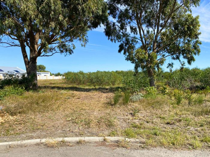 Vacant Land Residential For Sale in Franskraal: 829m2, mountain views, near beach.