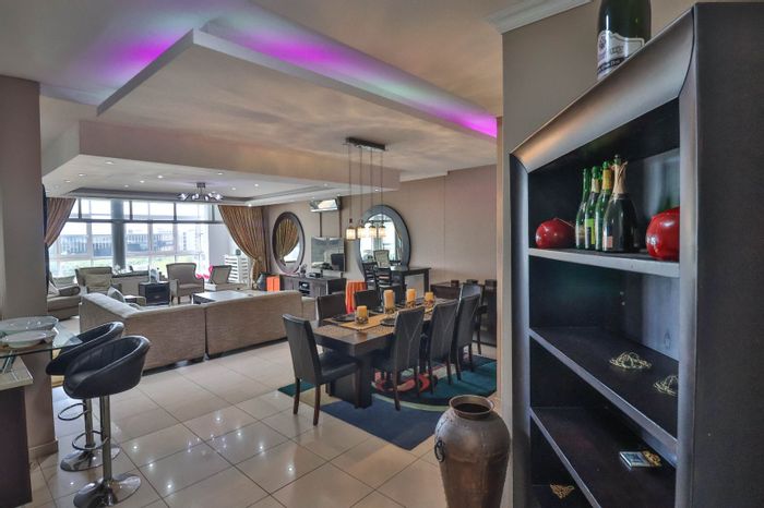 For Sale: Spacious 3-Bedroom Apartment in Umhlanga Ridge with Pool and Security.