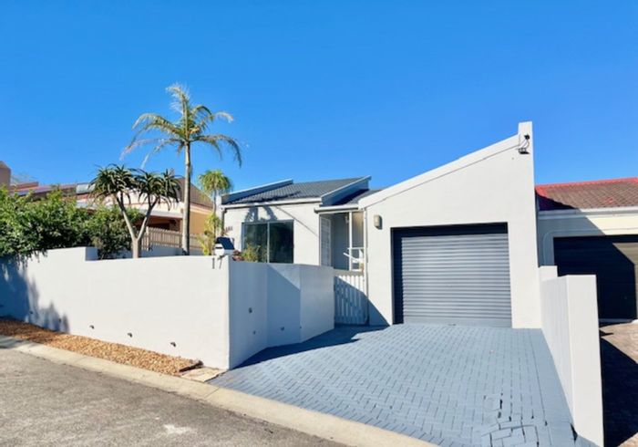 For Sale: House in Heather Park with 3 beds, 2 baths, and garage.