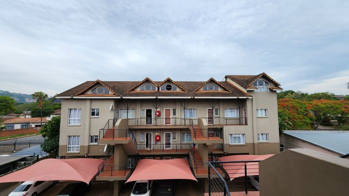 For Sale: Apartment in Nelspruit Ext 2, near shopping, schools, and amenities.