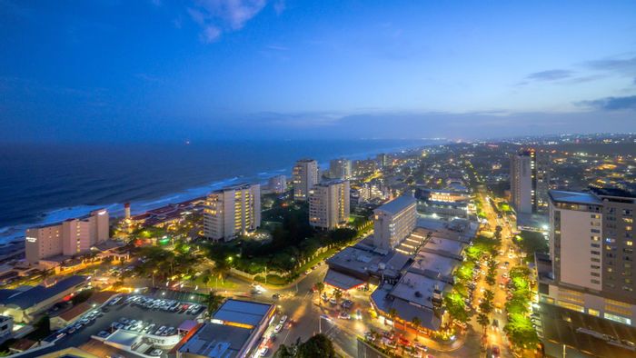 Umhlanga Ridge Apartment For Sale: Exclusive penthouse with sea views, private lift, and rooftop pool.