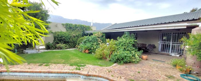 Anchorage Park House For Sale: Large patio, pool, built-in braai, CCTV, double garage.