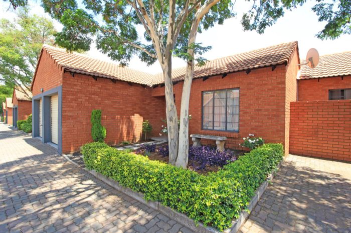 Equestria Townhouse For Sale: 3 bedrooms, private garden, pool, clubhouse, family-friendly estate.