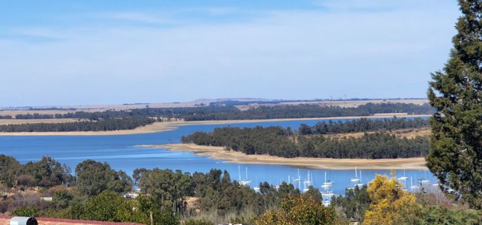 Vaal Marina Central: For Sale - Vacant Land Residential with waterfront access and views.