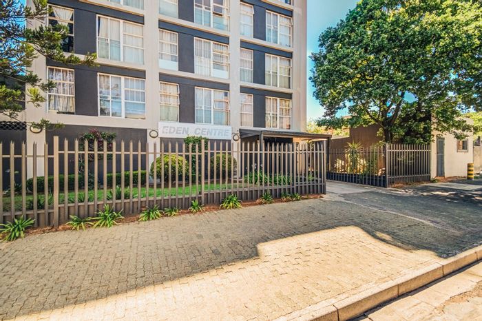 Edenvale Central Apartment For Sale: 2 Bedrooms, city views, secure access, communal garden.