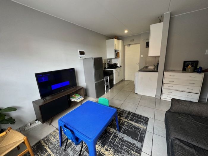 For Sale: Apartment in Riverside View Ext 68 with laundry, braai, and play areas.