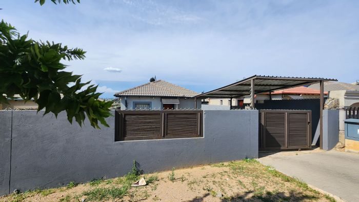 For Sale: 2-bedroom house in Riverside View Ext 35 with ample parking and storage.