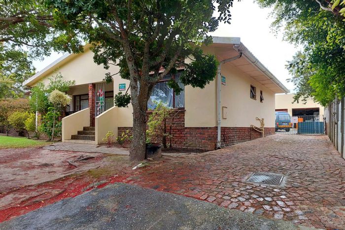 For Sale: 2-bedroom house in Denneoord with spacious lounge, patio, and double garage.