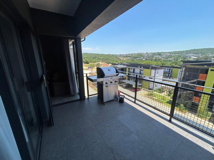 Riverside Park Apartment For Sale: Two bedrooms, en-suites, open-plan living, gas braai.