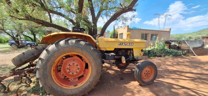 Koster Central Farm For Sale: Cattle, pigs, sheep, cottages, and fruit trees included.