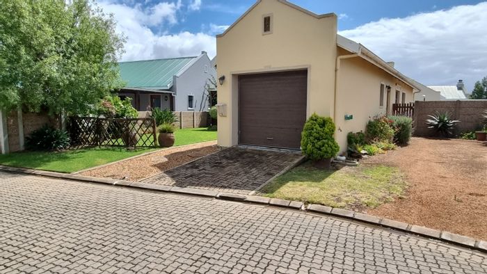 Riversdale Central House For Sale: Gated community, 2 beds, garage, private garden.