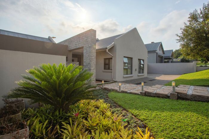 House For Sale in The Rest Nature Estate: 4 beds, 4 baths, home offices.