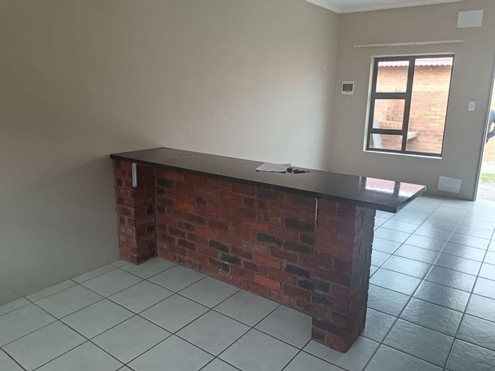 2 Bedroom House To Rent in Trichardt, complex living with carport included.