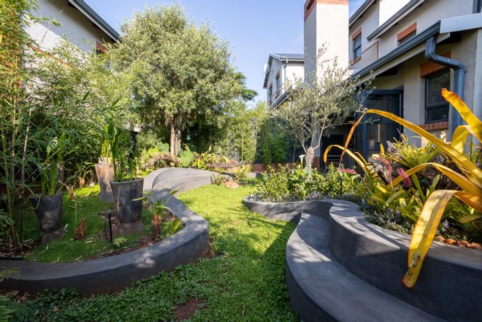 For Sale: 3-Bedroom Townhouse in The Hills Game Reserve Estate with solar, pool access.