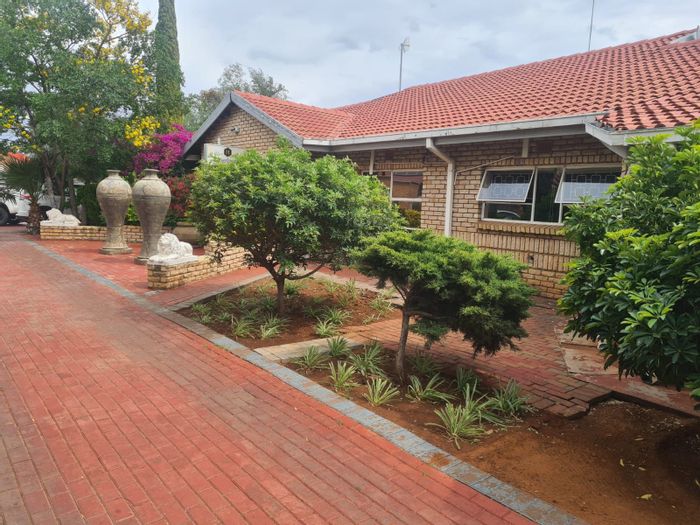 Royldene Guest House For Sale: 21 en-suite rooms, pool, lapa, and ample parking.
