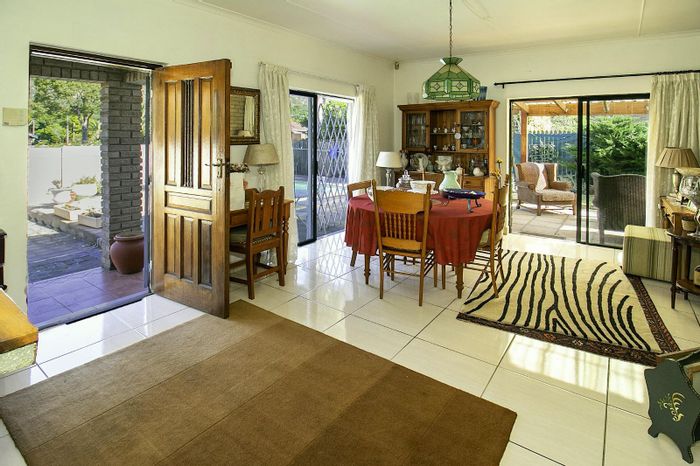 For Sale: Family House in Groenvallei with Pool, Braai Room, and Ample Parking.