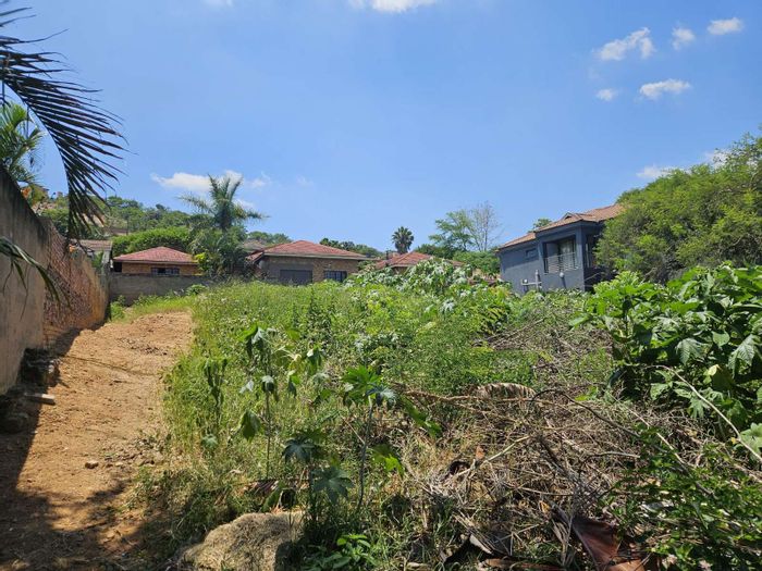 Vacant Land Residential for Sale in Stonehenge Ext 1, 773 m² with views.