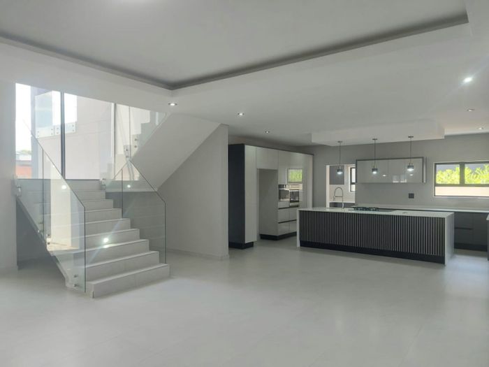 For Sale: House in Six Fountains Residential Estate with 5 en-suite bedrooms, pool.