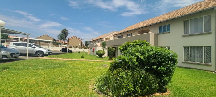 Eden Glen Townhouse For Sale: 3 beds, security, pool, near shopping and highways.