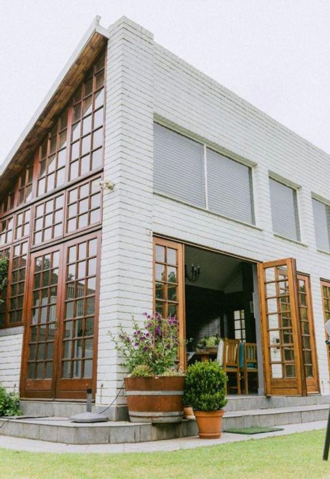 Evander House For Sale: 4 bedrooms, pool, outdoor kitchen, extensive parking.