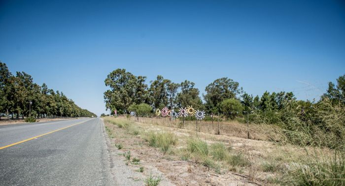 For Sale: 18ha Farm in Hartebeesfontein with development potential and residential zoning rights.