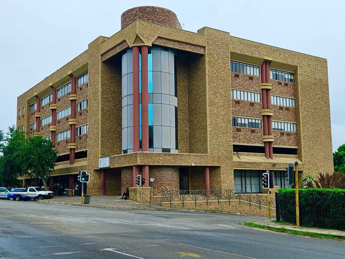 Prime Nelspruit Central office for sale, 3400 m², leased to National Departments.