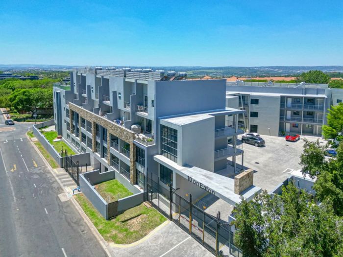 For Sale: Bryanston Apartment with 2 en-suite bedrooms, balcony, and secure parking.