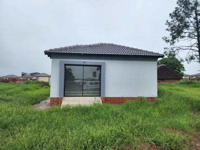 For Sale: House in Bendor with 2 bedrooms, open-plan living, and expansion potential.