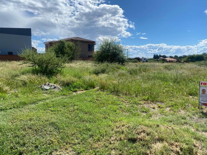 Prime 1,119m² vacant land in Minerva Gardens for sale, near shopping district.